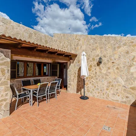 Yourhouse Ca Na Teulera, With Private Pool Εξοχικό σπίτι *